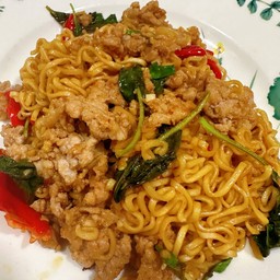 ผัดกระเพรามาม่า