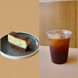 อเมริกาโน่เย็น 1 แก้ว + Tiramisu Cheesecake 1 pcs.