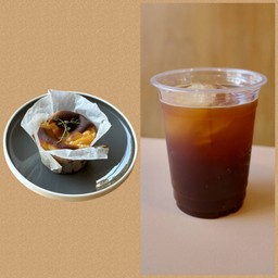 อเมริกาโน่เย็น 1 แก้ว + Baked Peach Cheesecake 1 pcs.