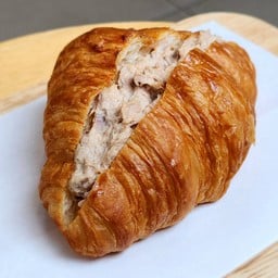 Tuna Spread Croissant