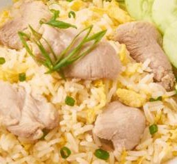 ข้าวผัดไก่