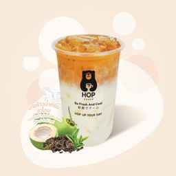 มะพร้าวน้ำหอมชาไทย Coconut juice with milk and Thai tea