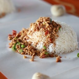 อภิชาหมูกรอบกะเพรา เครื่องดื่ม อาหารอีสาน ตามสั่ง ศาลายา