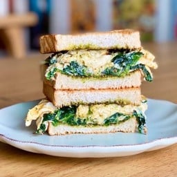 Spinach & Egg melt Sandwich