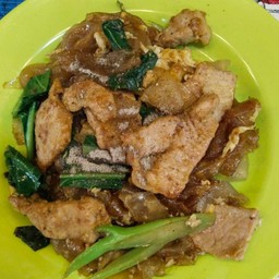 ผัดซีอิ๊วเส้นใหญ่หมูหมัก
