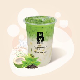 มะพร้าวน้ำหอมนมชาเขียว Coconut juice with milk and green tea