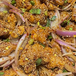 [อร่อยซ่ากับโค้ก] ยำไก่แซ่บ +  โค้ก ออริจินัล (กระป๋อง)