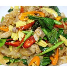 ผัดมาม่าขี้เมาหมู