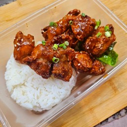 ข้าวไก่ทอดซอสเกาหลี
