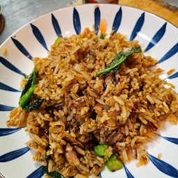 ข้าวผัดปลากระป๋อง