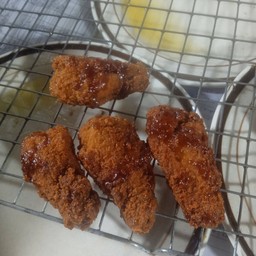ไก่กรอบซอสเกาหลี 4 ชิ้น
