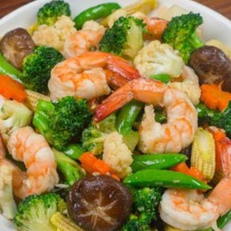 ผัดผักรวมมิตร(กับข้าว)