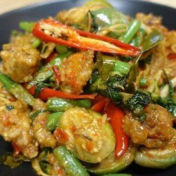 ผัดฉ่าหมูป่า