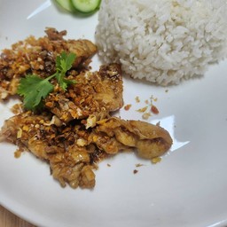 ข้าวไก่กระเทียม
