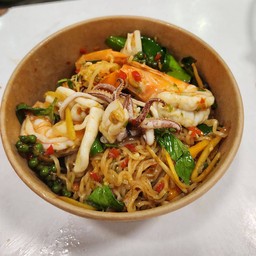 มาม่าผัดขี้เมาทะเล