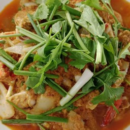 กุ้งหมึกผัดผงกะหรี่