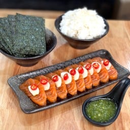 เซ็ตแซลมอนดองน้ำปลากวน120กรัม