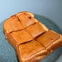 THAI TEA CUSTARD TOAST