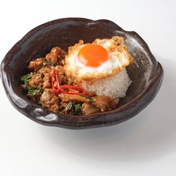 J4 ข้าวกะเพราเนื้อกรอบ-เอ็น