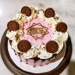 สตอเบอรี่นมสด.