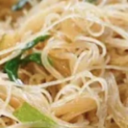 หมี่ขาวผัดไทเจ