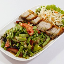 ตำถั่วหมูกรอบ