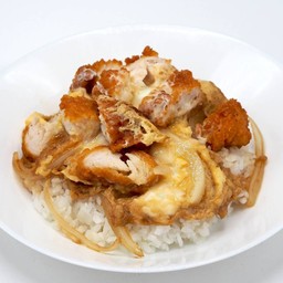 ข้าวไก่ทอดราดไข่