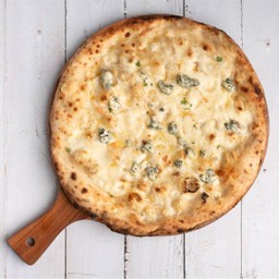 Quattro Formaggi Pizza