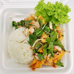 ข้าวยำไก่แซ่บ
