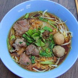 ก๋วยเตี๋ยวเนื้อ