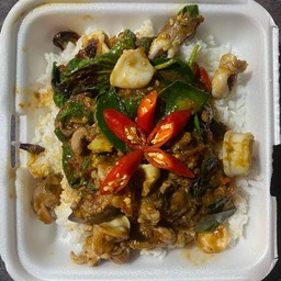 ผัดพริกแกงทะเล