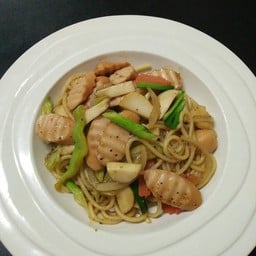 สปาเก็ตตี้ขี้เมาไส้กรอก