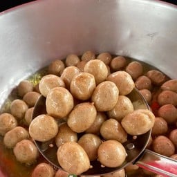 ลูกชิ้นทองสุขเนื้อล้วน 23 ลูก