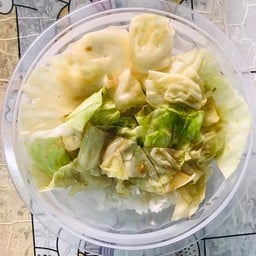 ข้าวราดผัดกะหล่ำ-ไข่ต้ม(มังสวิรัติ)