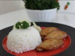 ข้าวปีกไก่ทอดสไปซี่food station