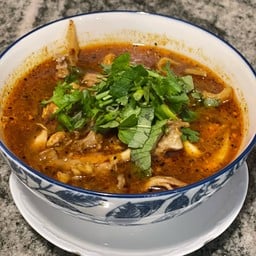 ยำจิ๊นไก่