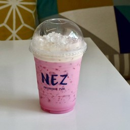 นมชมพูเย็น