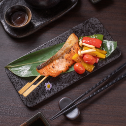 J07 SALMON TERIYAKI / SHIOYAKI -แซลมอน เทอริยากิ / ชิโอะยากิ
