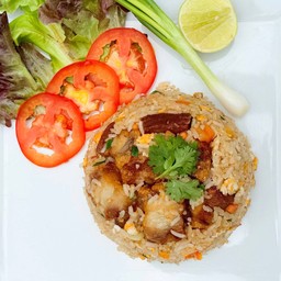 ข้าวผัดอาม่า