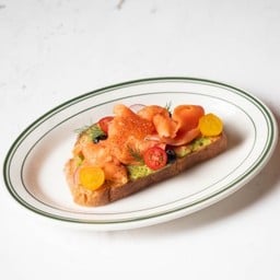 Smoked salmon & Guacamole on sourdough