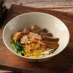 บะหมี่คลุกเอวา