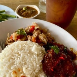 เผ็ช ข้าวราดแกงใต้ -