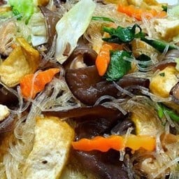 วุ้นเส้นผัดไข่เห็ดหอมผักรวม(มังสวิรัติ)
