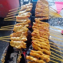 หมูสะเต๊ะแม่ลูก( หน้าร้าน นายอ้วนก๋วยเตี๋ยวเนื้อบางแค) ไม่มีสาขา