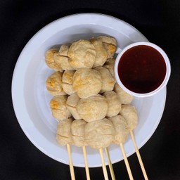 ลูกชิ้นเอ็นหมูปิ้ง