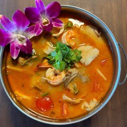 ต้มยำรวมมิตร (หม้อไฟ)