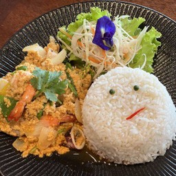 ข้าวราดผัดผงกะหรี่