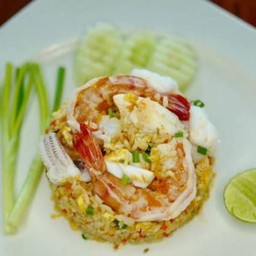 ข้าวผัดทะเล