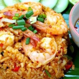 ข้าวผัดต้มยำทะเล