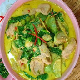 แกงเขียวหวานไก่ กับข้าว